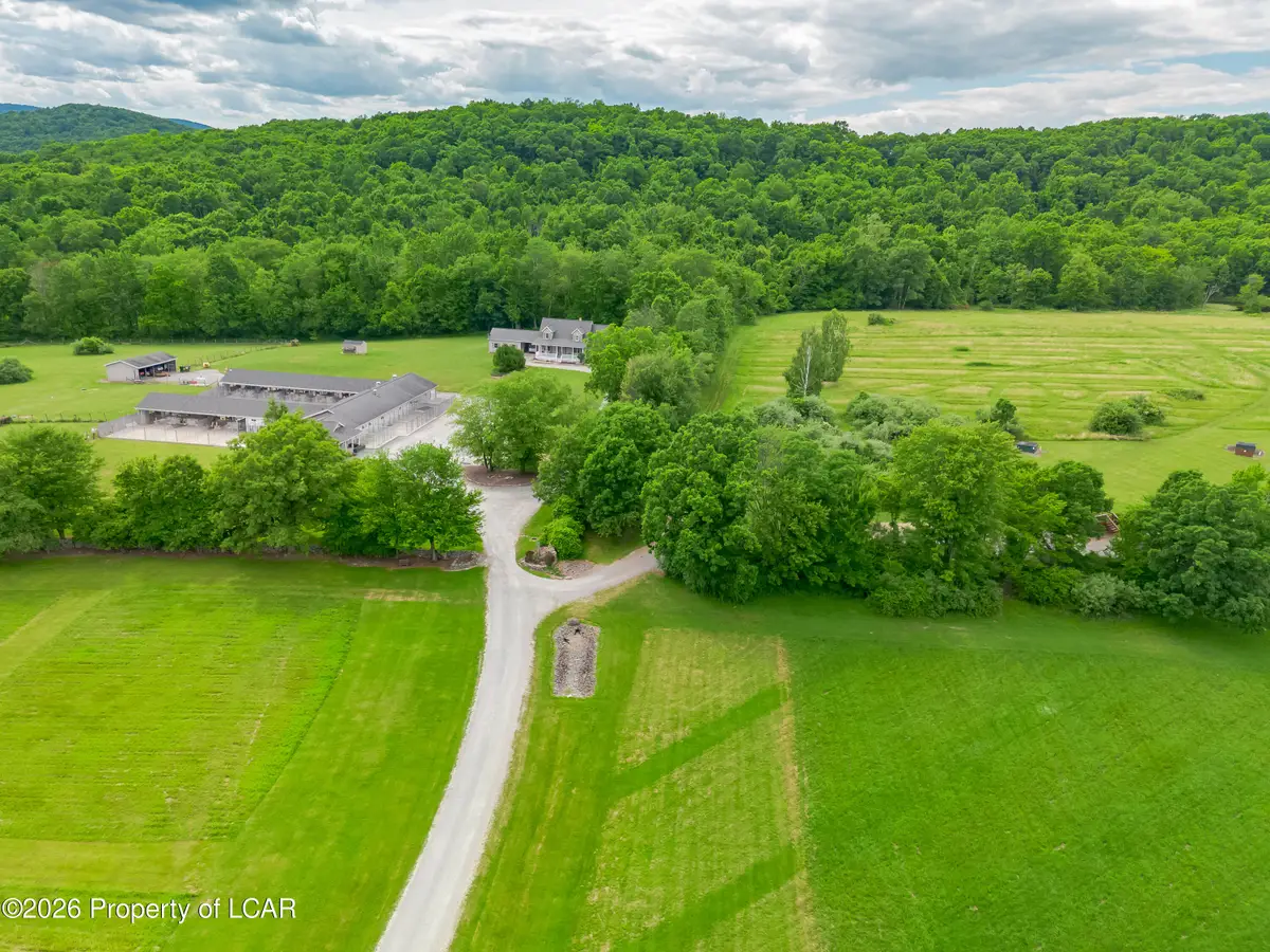 175 Decoverly Lane, Falls, PA 18615 - #1