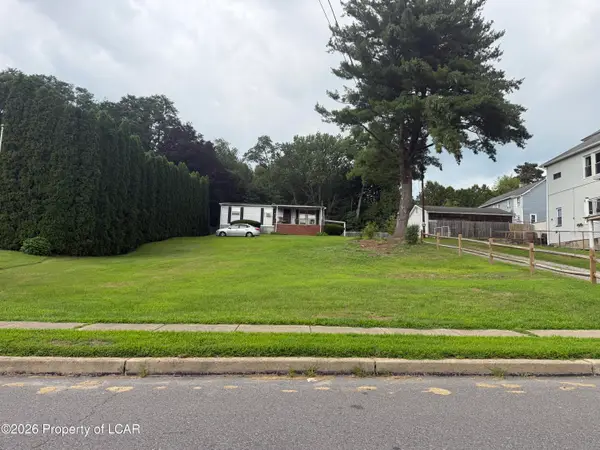 18 Williams, Kingston, PA 18704
