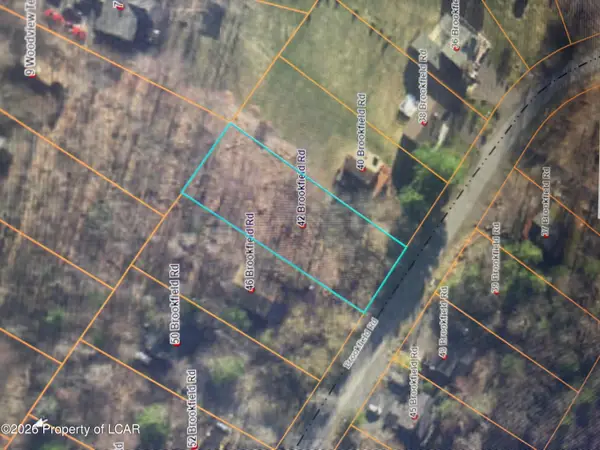 42 Brookfield Road, Lake Ariel, PA 18436