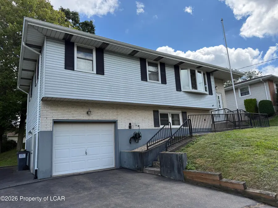 565 Allen Street, Hazle, PA 18202 - #2