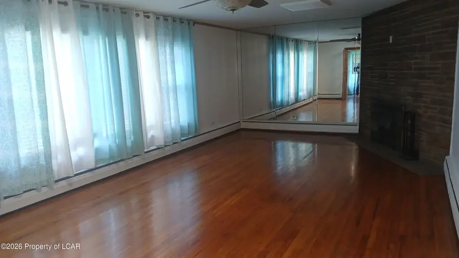 1902 Broad Street, Beaver Meadows, PA 18216 - #3