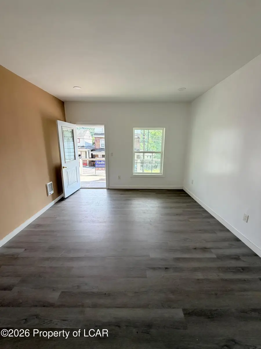 199-201 Market Street, Tamaqua, PA 17930 - #3