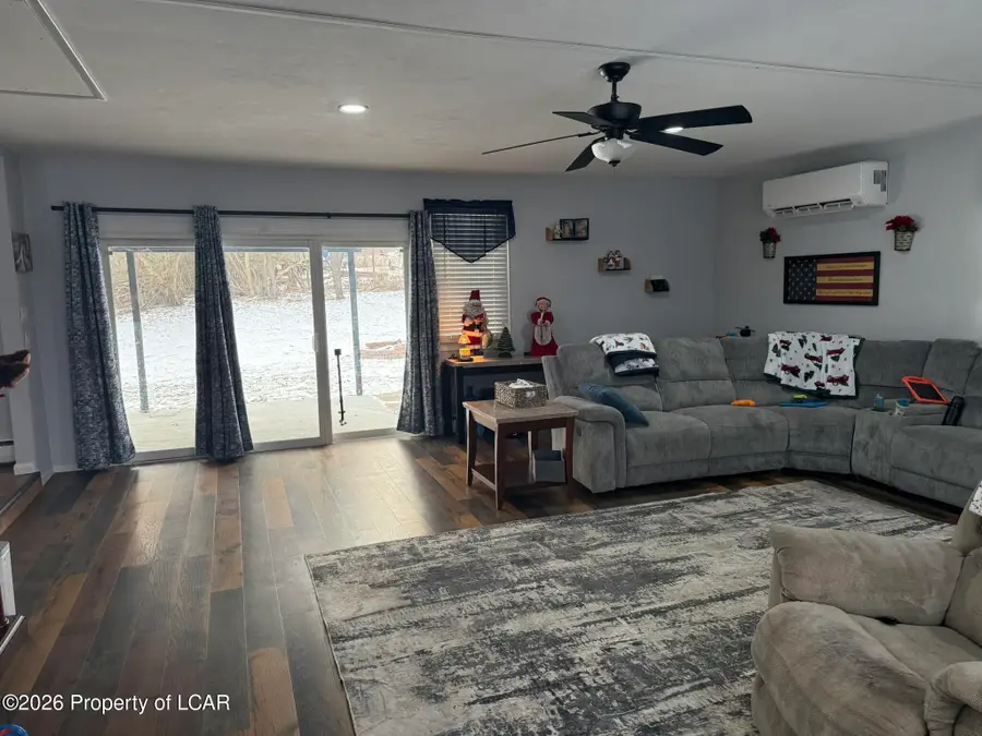 7 Rushinock Lane, Sugarloaf Township, PA 18249 - Image #2