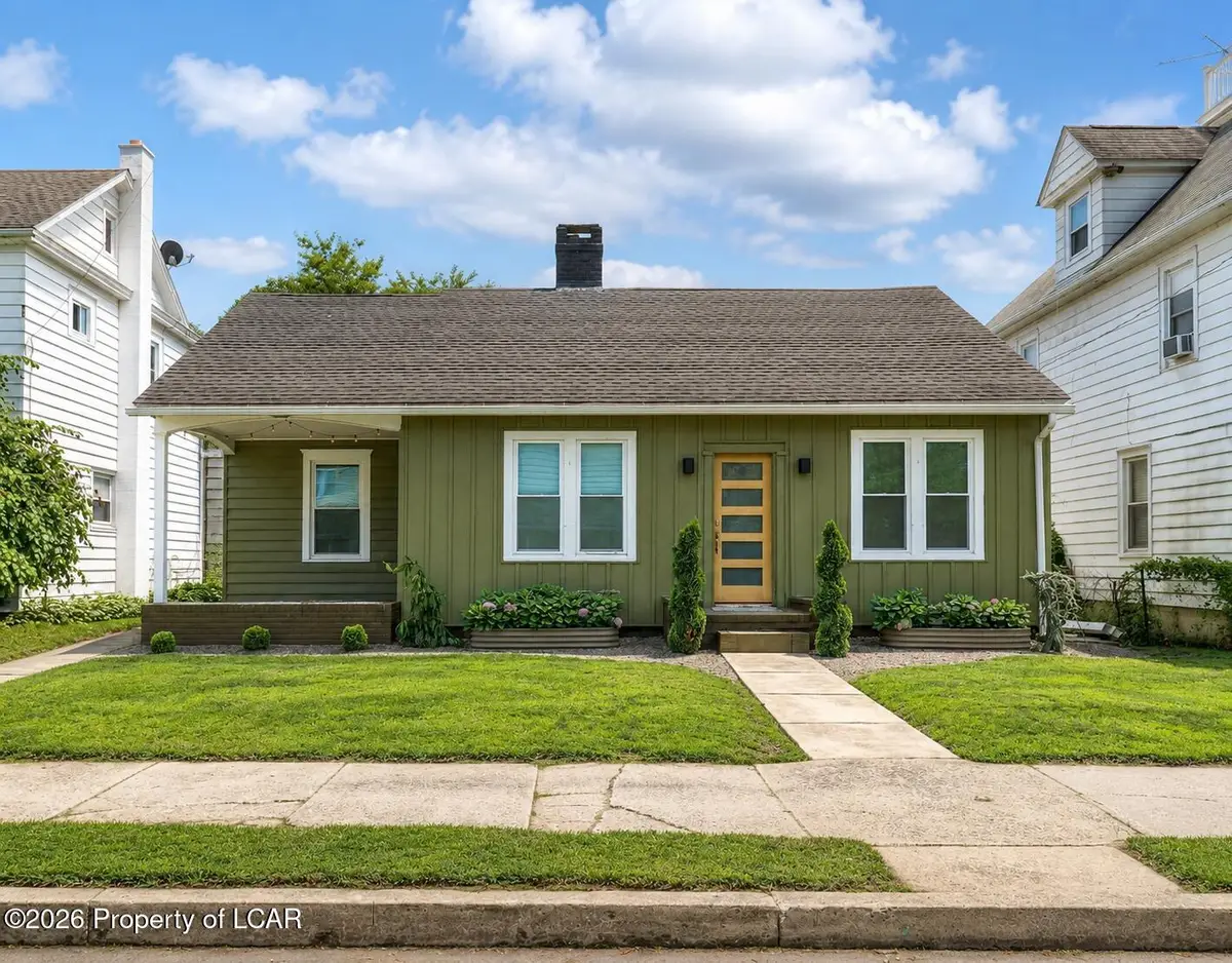 330 6th Street, Berwick, PA 18603 - #1