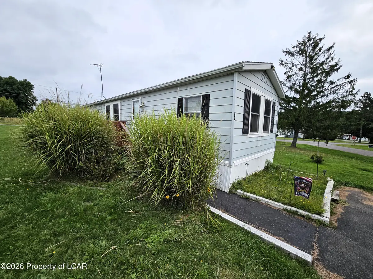 80 Meadow Drive, Dallas, PA 18612 - #1