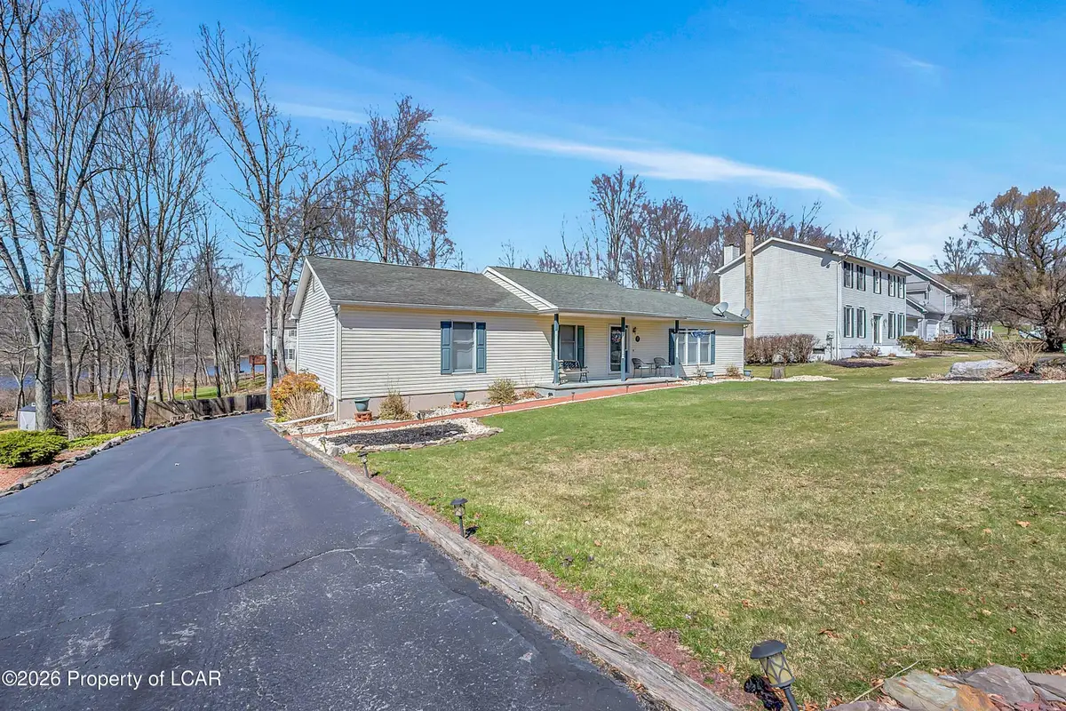 60 Lakeview Drive, Mountain Top, PA 18707 - #1