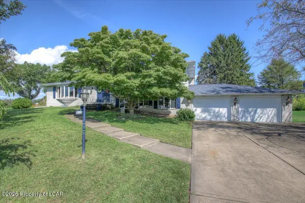 100 Highland Drive, Jenkins Township, PA 18640