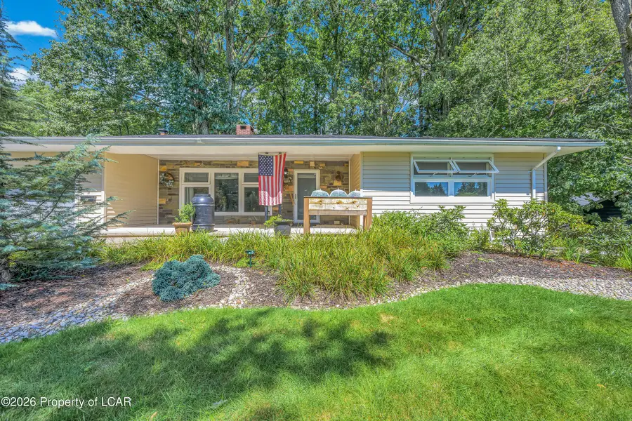 28 Garden Avenue, Mountain Top, PA 18707 - #3