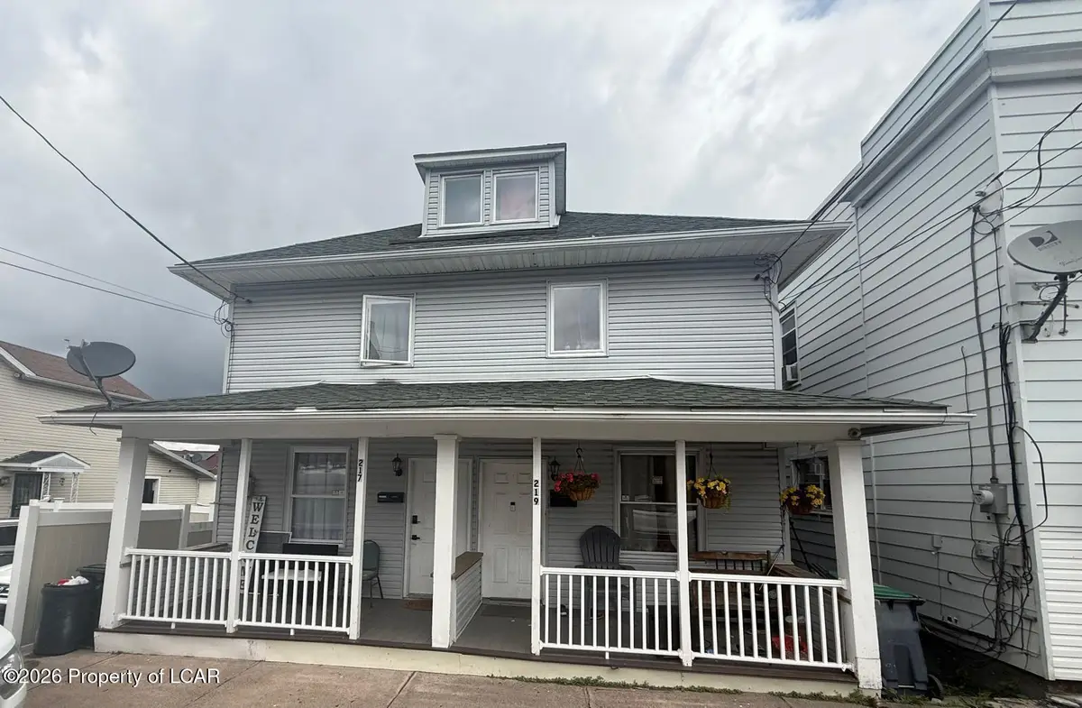 217 Chestnut Street, Hazleton, PA 18201 - #1