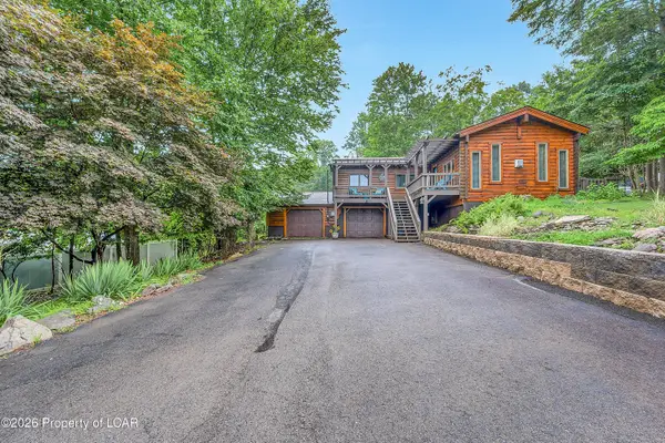 22 Hemlock Street, Harveys Lake, PA 18618