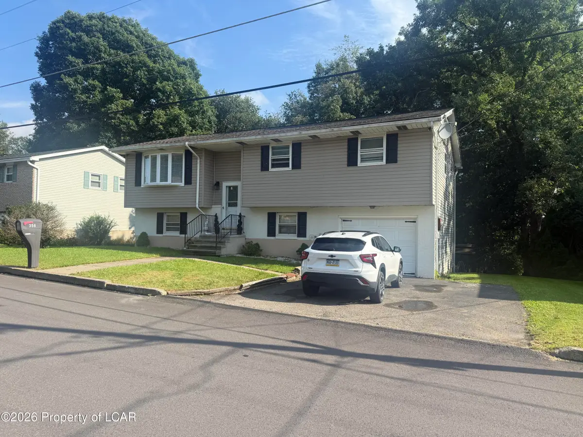 356 30th Street, Hazle, PA 18202 - #1