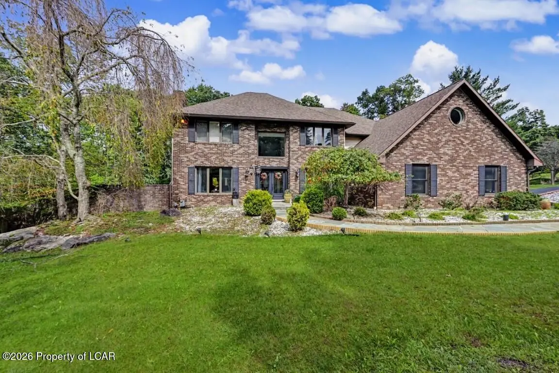 26 Mountainwood Drive, Mountain Top, PA 18707 - #1