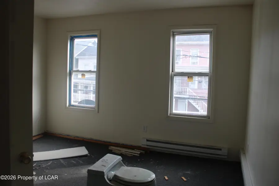 327 Mine Street, Hazleton, PA 18201 - #2