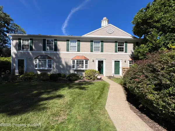 14 Patriot Way, Mountain Top, PA 18707