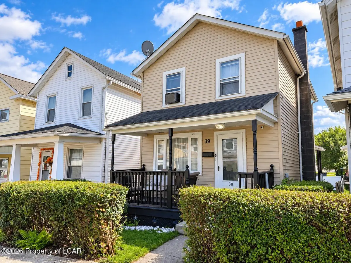 39 Maxwell Street, Wilkes Barre, PA 18702 - #1