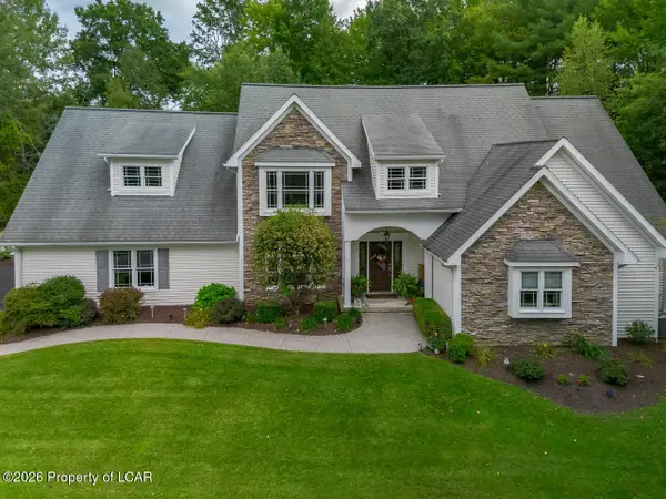 126 Pine Drive, Dallas, PA 18612