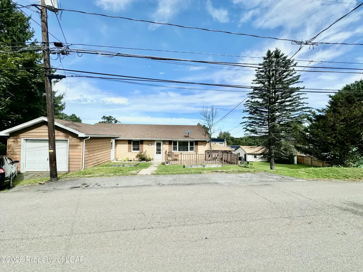 36 Bayview Avenue, McAdoo, PA 18237 - #1