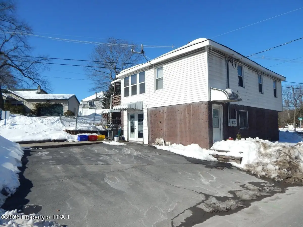 695 Main Street, Dallas, PA 18612 - #1