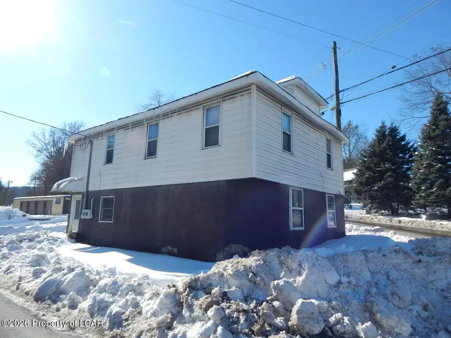 695 Main Street, Dallas, PA 18612 - #3