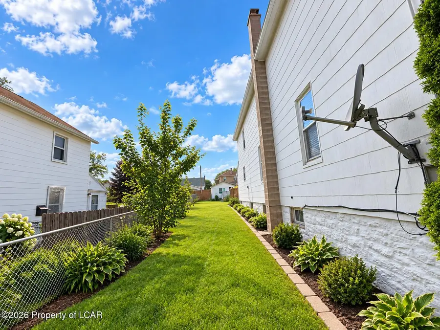 352 Juniper Street, Freeland, PA 18224 - #2