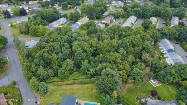 Haverford Drive, Laflin, PA 18702
