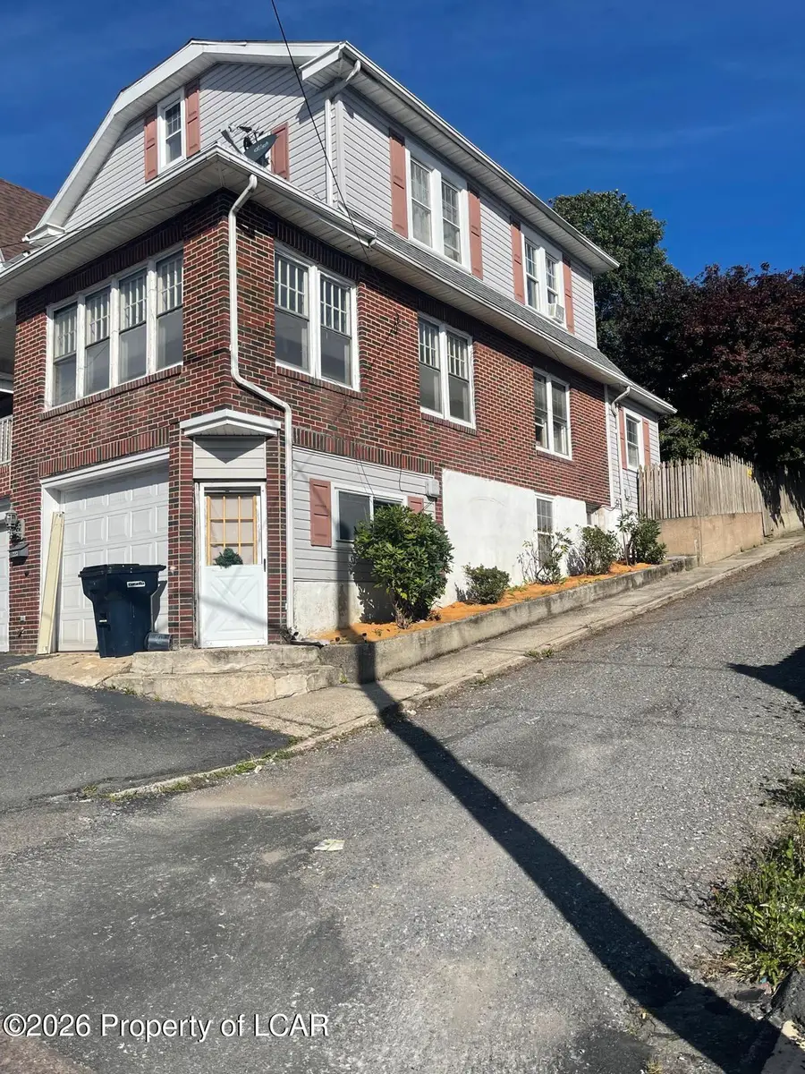 223 Schuylkill Avenue, Shenandoah, PA 17976 - #2