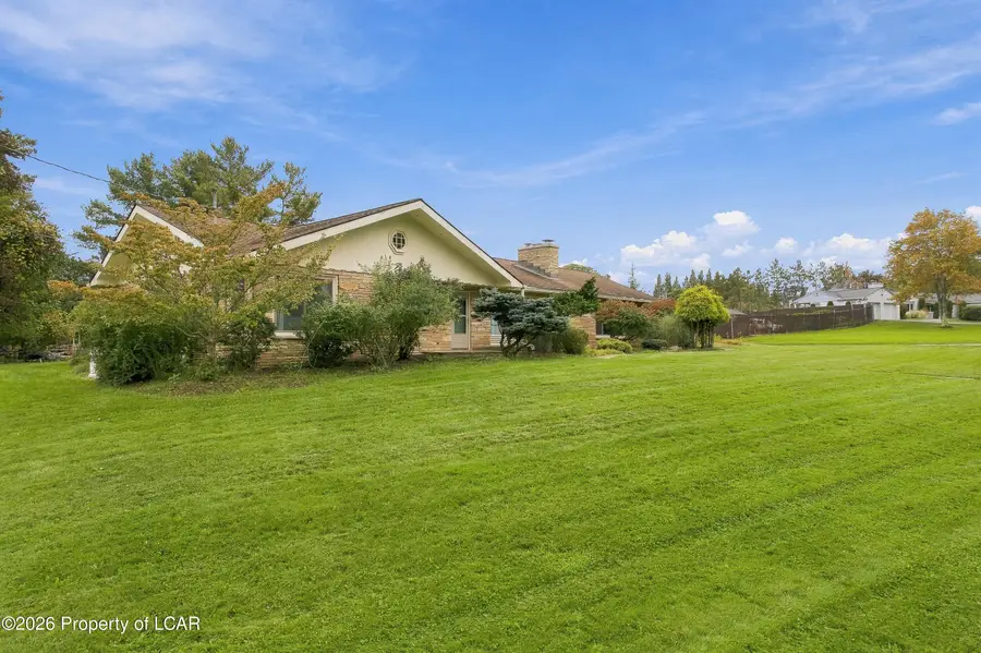 4 Joe-pag Lane, Dallas, PA 18612 - #2
