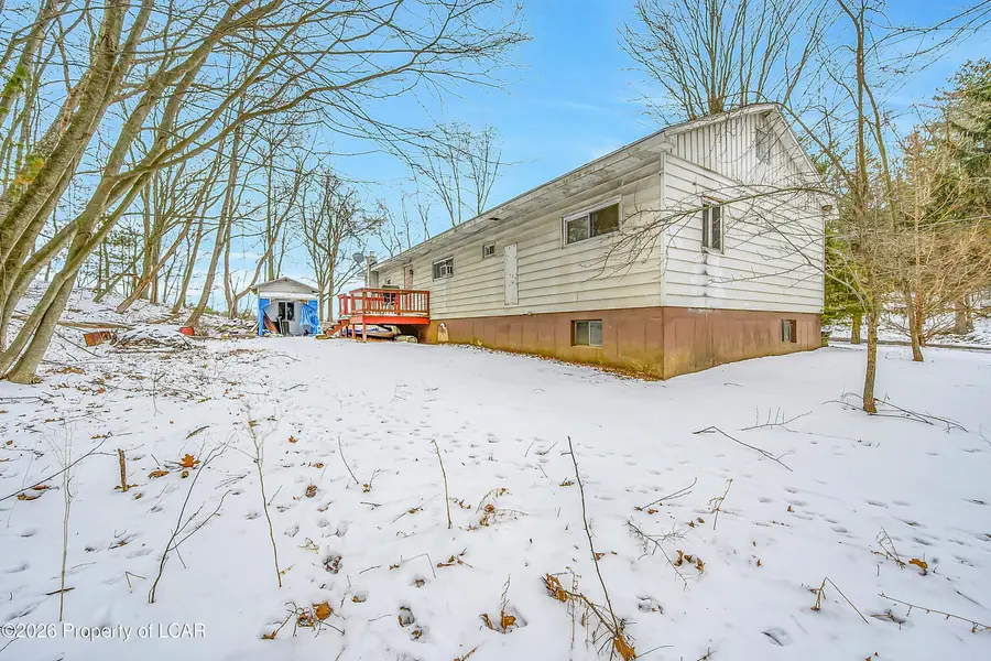 339 Follies Road, Dallas, PA 18612 - Image #3