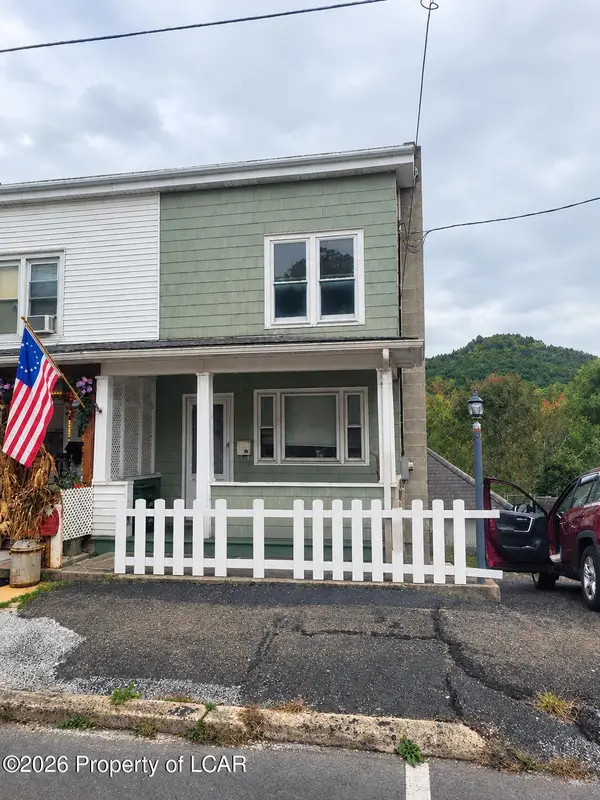 244 Columbus Avenue, Nesquehoning, PA 18240