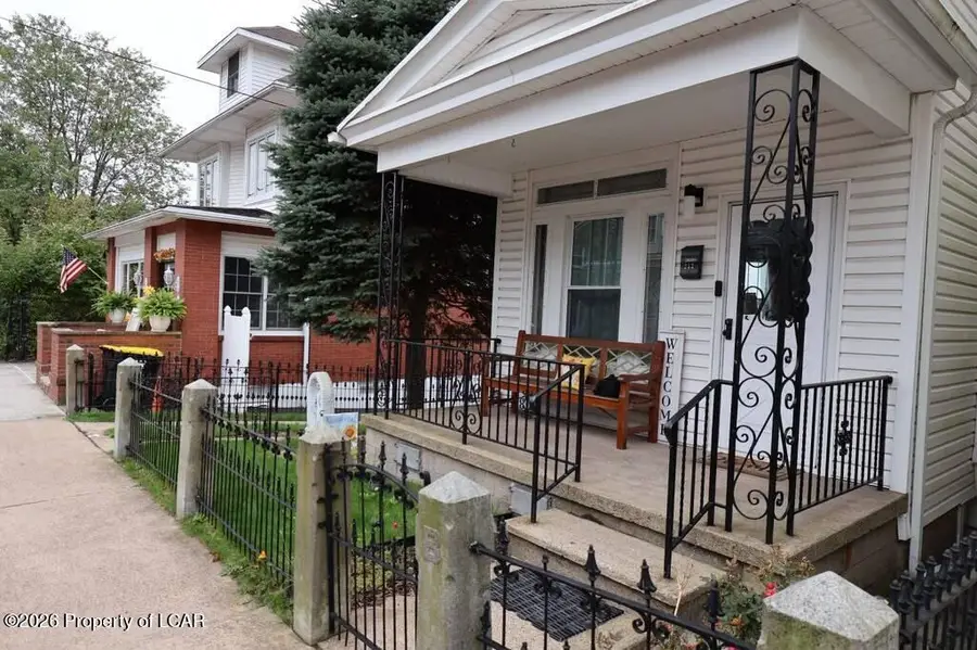 252 Florida Avenue, Shenandoah, PA 17976 - #3
