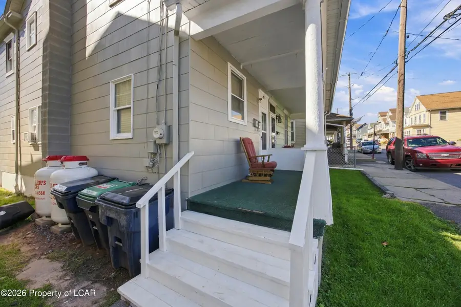 546 Walnut Street, Freeland, PA 18224 - #3