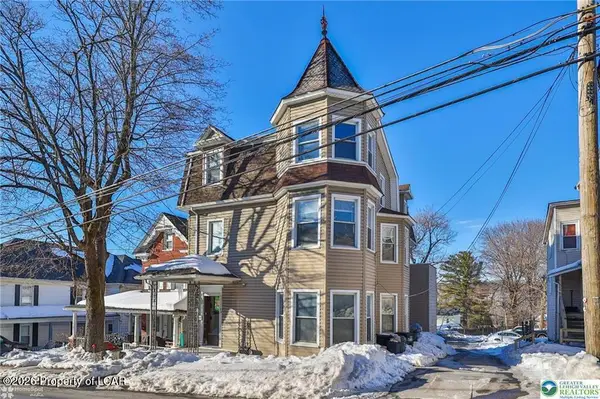 38 W Central Avenue, Bangor, PA 18013