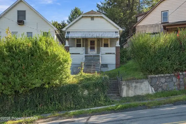 1917 1/2 Cedar Avenue, Scranton, PA 18505