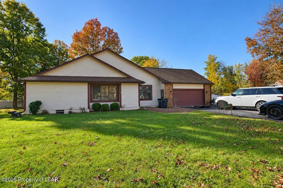 11 Valley Lane, Mountain Top, PA 18707 - #2