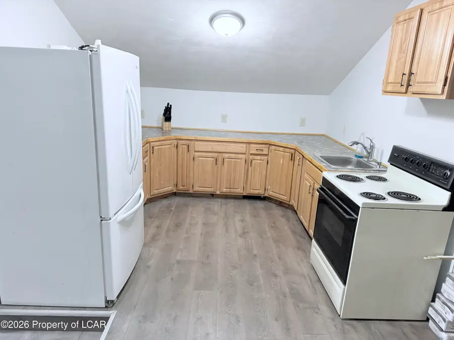 939 W 2nd Street, Hazleton, PA 18201 - #3