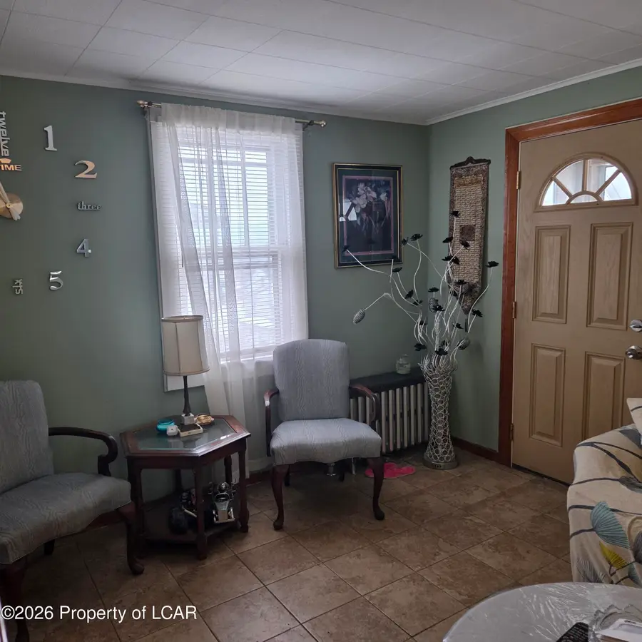 202 Vanloon Street, Plymouth, PA 18651 - #2