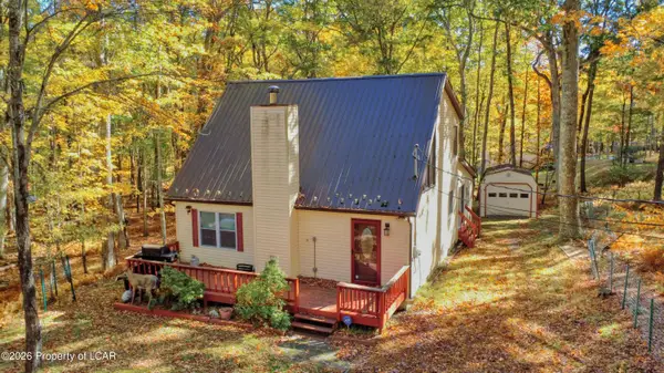 125 Evergreen Court, Hawley, PA 18428
