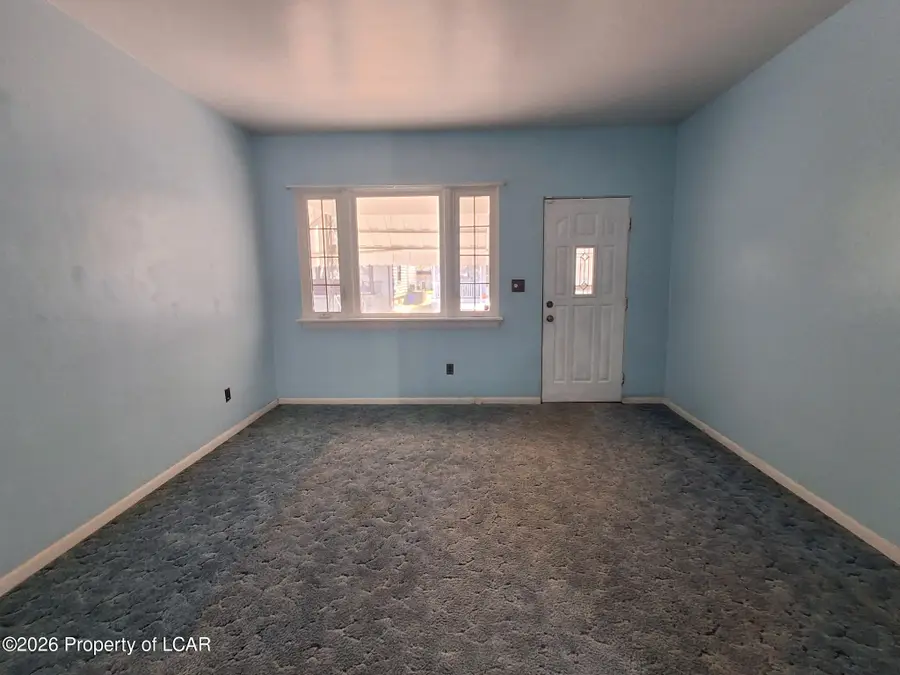 34 Knox Street, Hanover, PA 18706 - #3