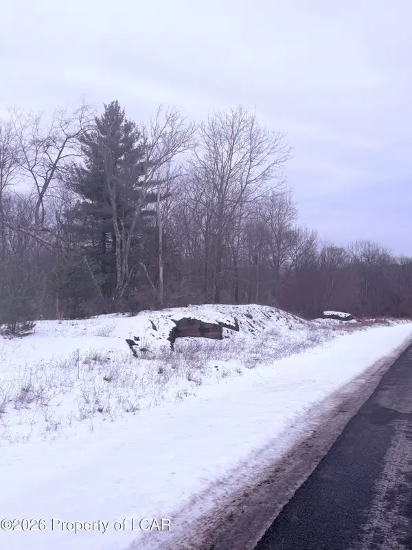 34 Scenicview, Dallas, PA 18612