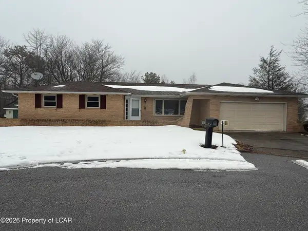 1 Circle Drive, Hazleton, PA 18201