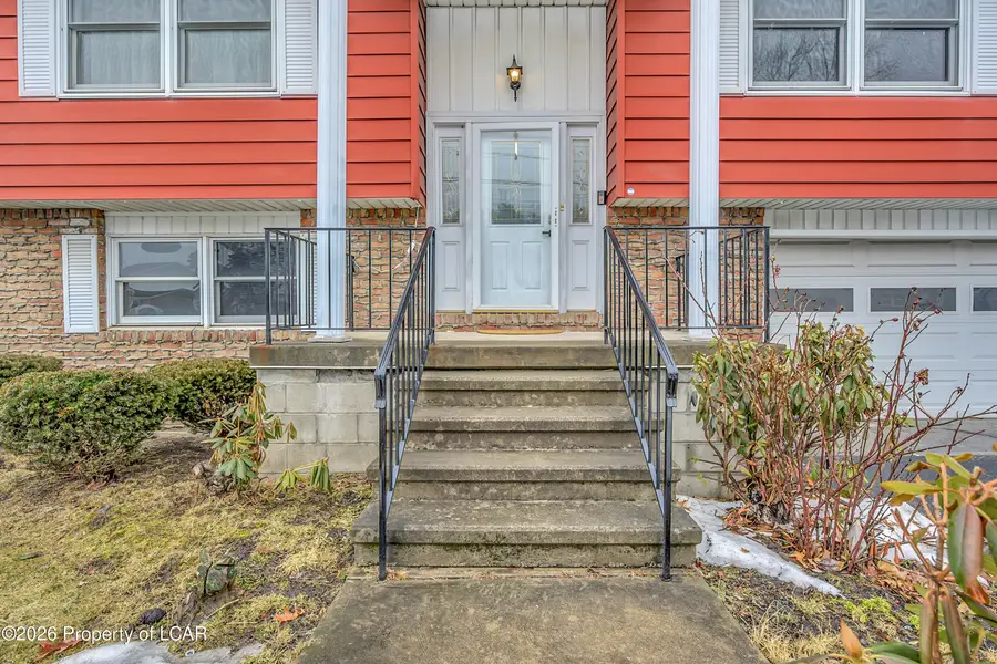 132 Cedarwood Drive, Laflin, PA 18702 - #3