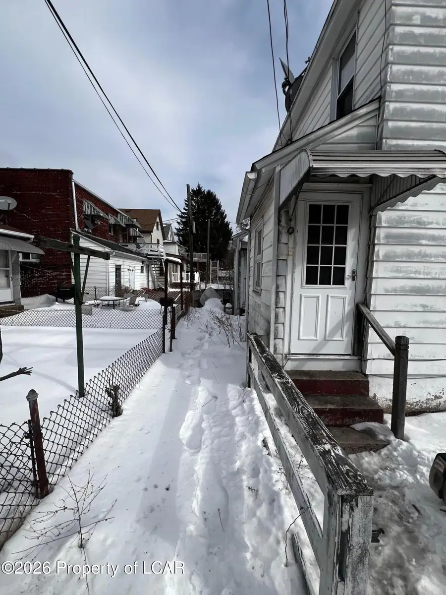 971 W Third Street, Hazleton, PA 18201 - #3