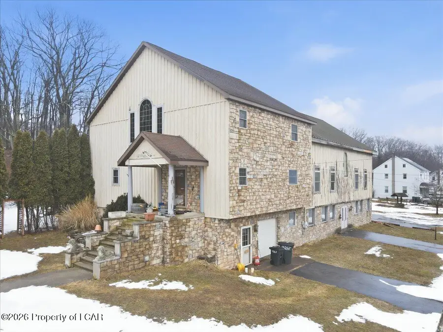 4267 Hollywood Boulevard, Hazle, PA 18202 - #2