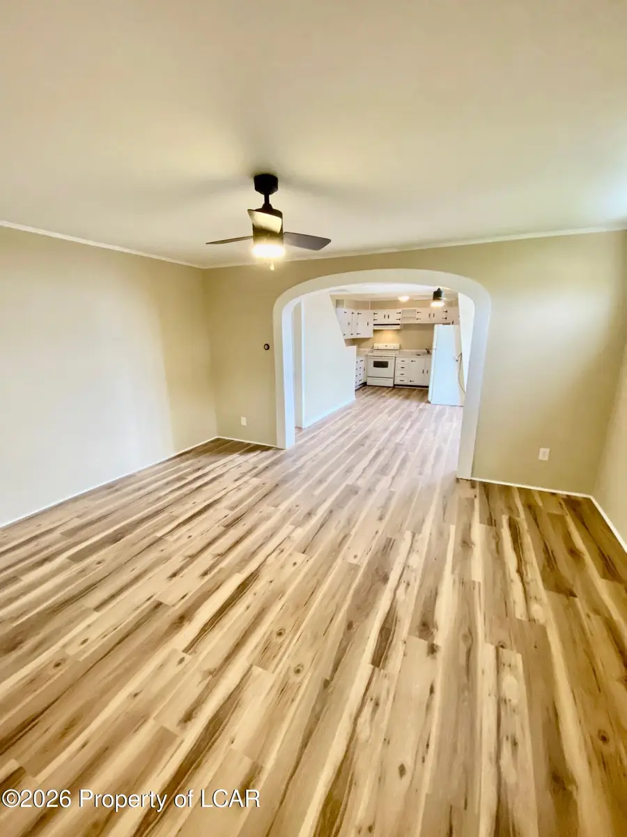 5 Middle Street, McAdoo, PA 18237 - #3