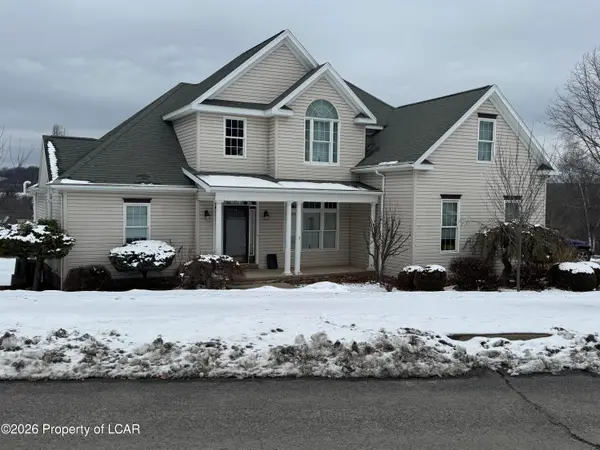 121 Jeffrey Drive, Sugarloaf, PA 18249