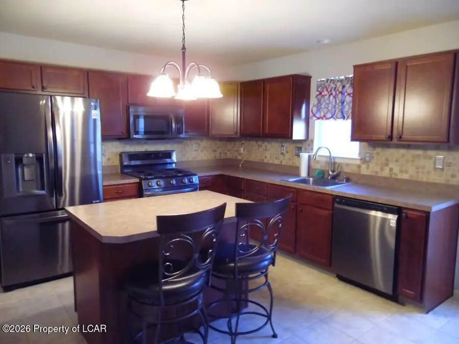 120 S Chestnut Drive, Drums, PA 18222 - Image #3