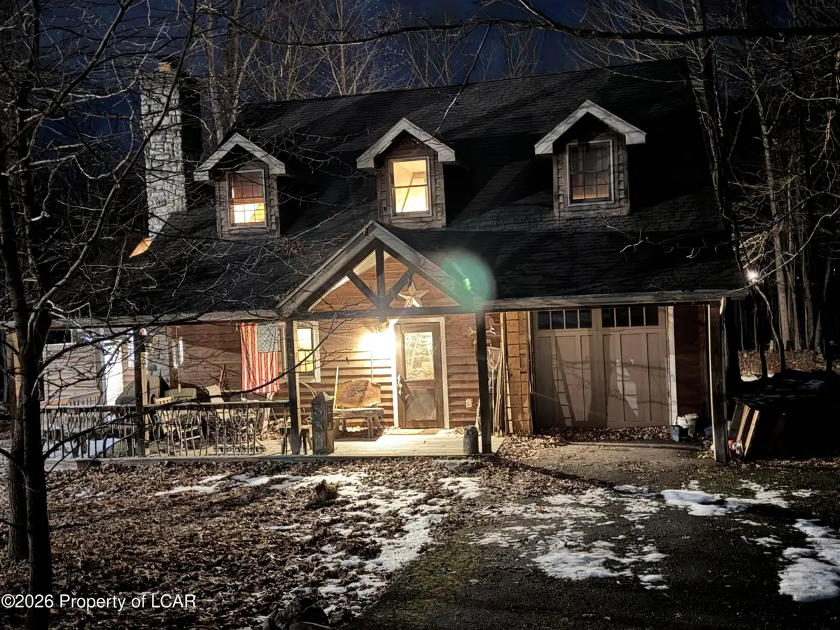 17 Creek Circle, Hazleton, PA 18202 - #1