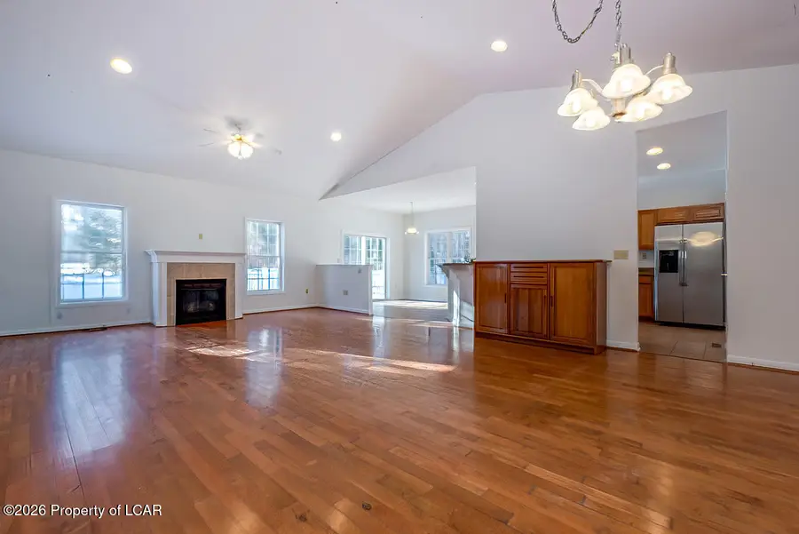 43 Greenbriar Drive, Dallas, PA 18612 - #3