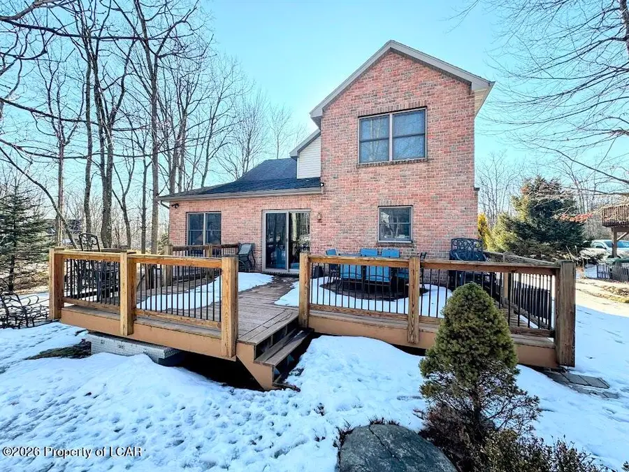 89 Glen Eagles Drive, Hazle, PA 18202 - #2