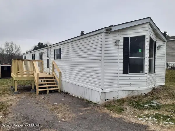 17 Midtown Village, Plymouth, PA 18651